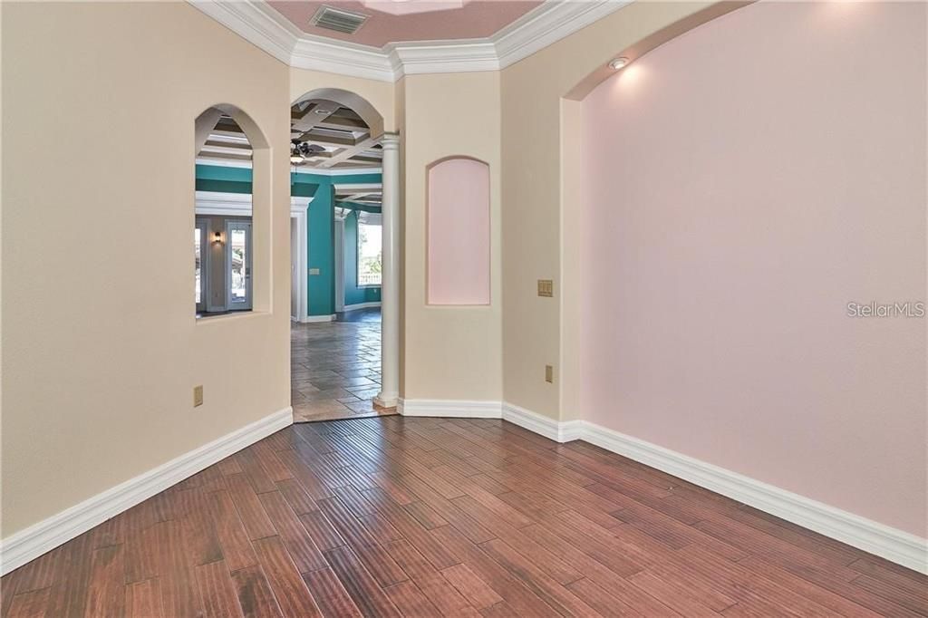 待售: $995,000 (4 贝兹, 5 浴室, 5908 平方英尺)