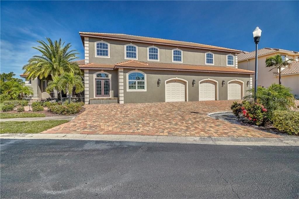 待售: $995,000 (4 贝兹, 5 浴室, 5908 平方英尺)