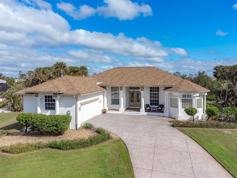 Active With Contract: $699,000 (3 beds, 2 baths, 2637 Square Feet)