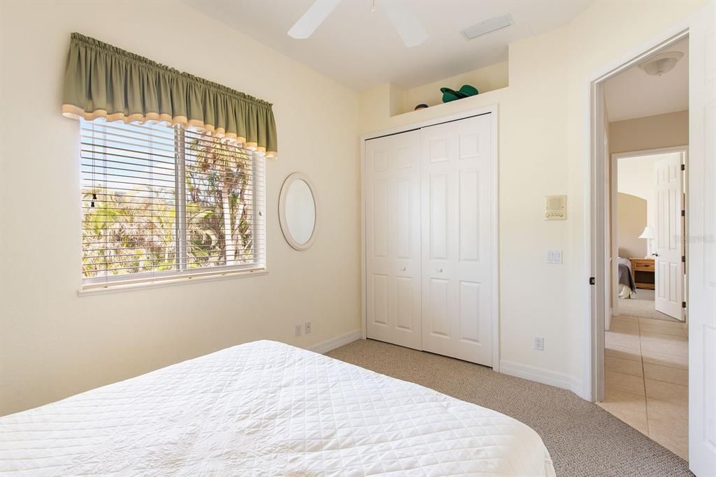 Active With Contract: $699,000 (3 beds, 2 baths, 2637 Square Feet)