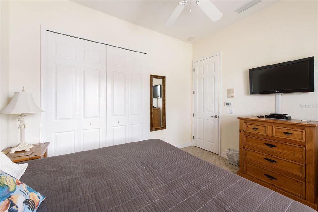 Active With Contract: $699,000 (3 beds, 2 baths, 2637 Square Feet)