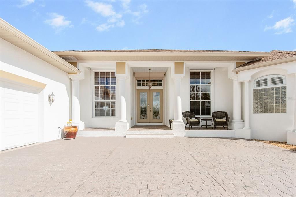 Active With Contract: $699,000 (3 beds, 2 baths, 2637 Square Feet)