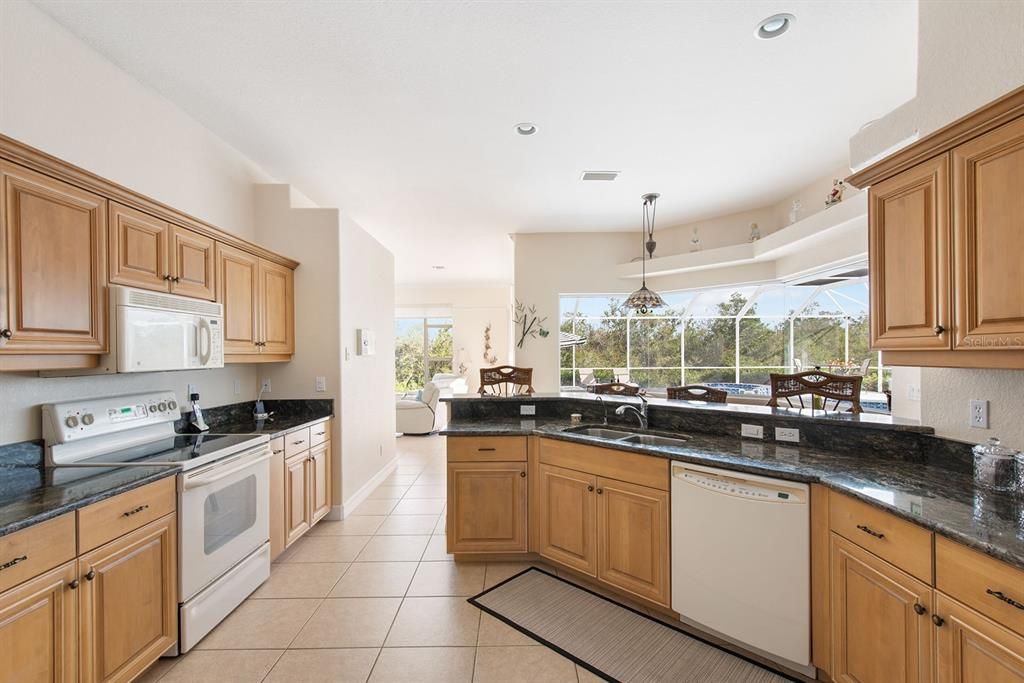 Active With Contract: $699,000 (3 beds, 2 baths, 2637 Square Feet)