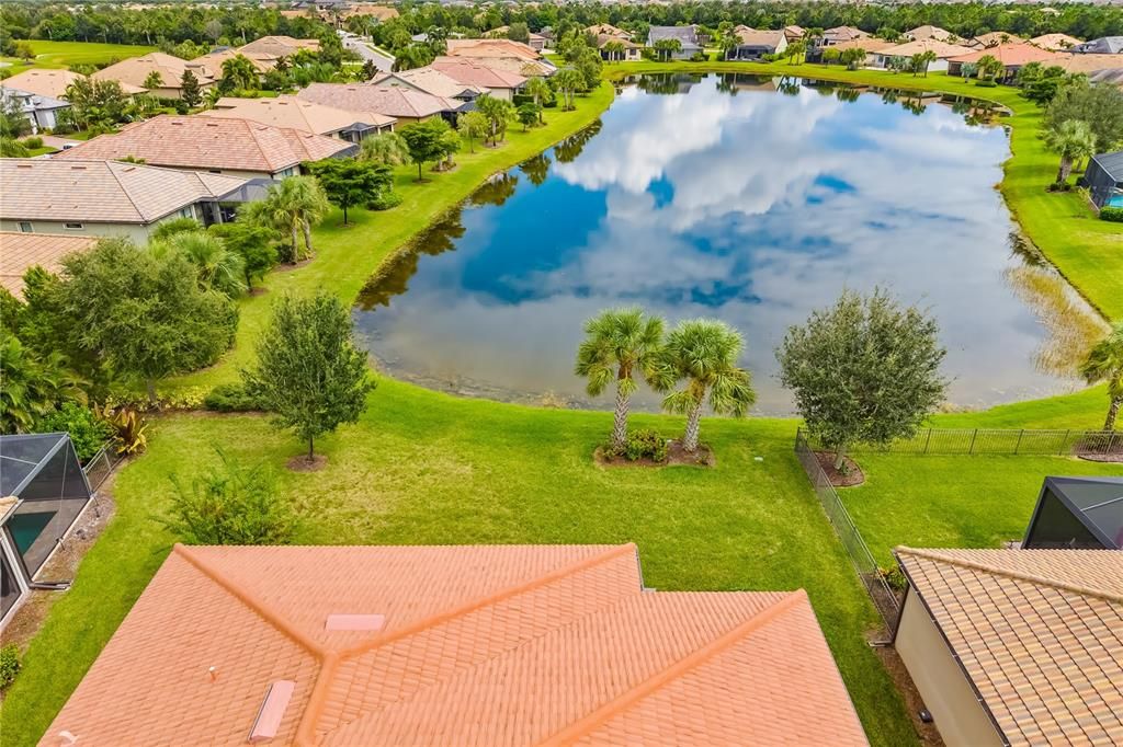 Под контрактом: $885,000 (3 спален, 3 ванн, 2488 Квадратных фут)