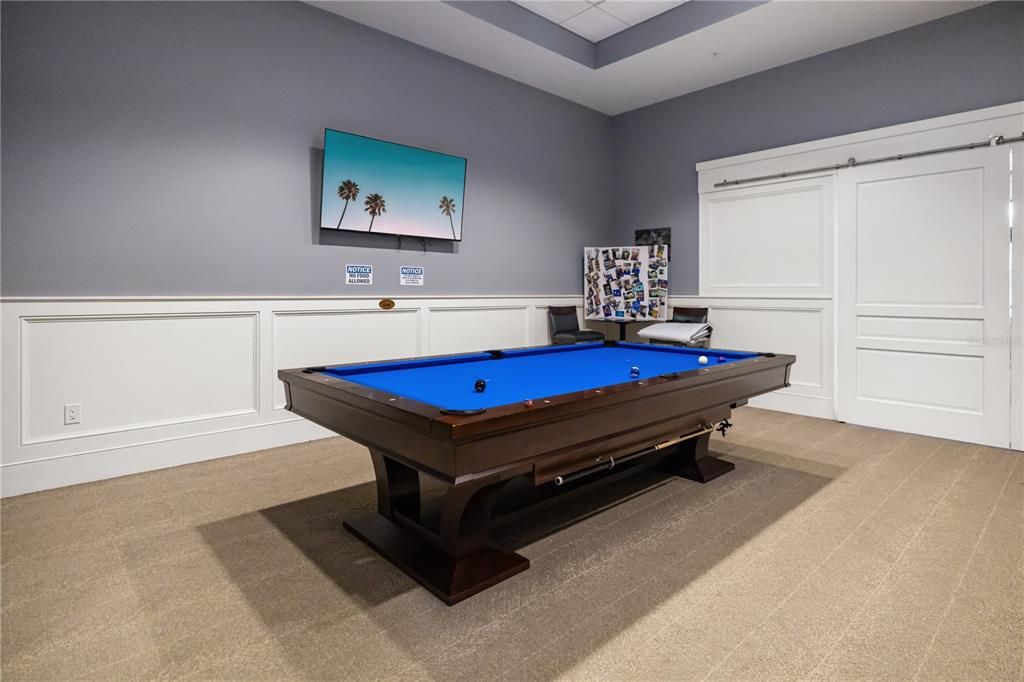 Под контрактом: $885,000 (3 спален, 3 ванн, 2488 Квадратных фут)