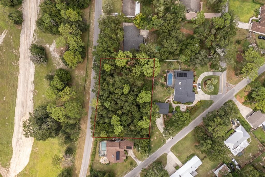 En Venta: $225,000 (0.62 acres)