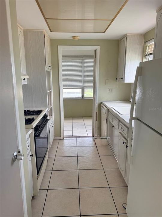 На продажу: $109,000 (2 спален, 1 ванн, 970 Квадратных фут)