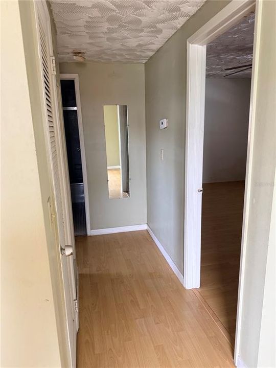 На продажу: $109,000 (2 спален, 1 ванн, 970 Квадратных фут)