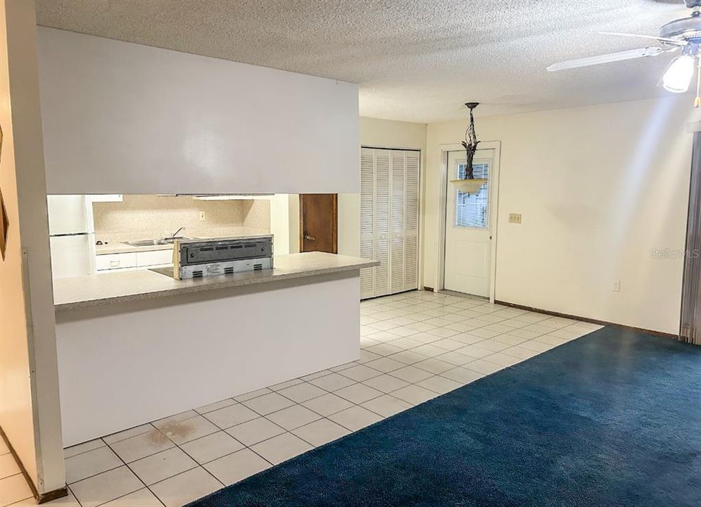 出租: $1,800 (3 贝兹, 2 浴室, 1405 平方英尺)