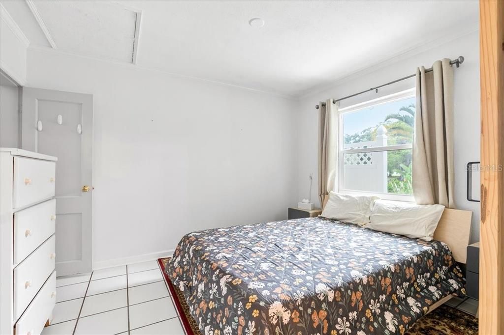 合同活跃: $1,500 (1 贝兹, 1 浴室, 517 平方英尺)