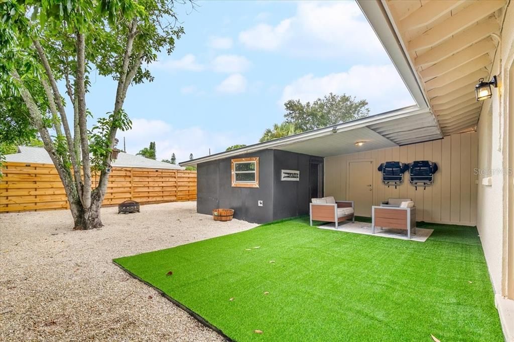 合同活跃: $1,500 (1 贝兹, 1 浴室, 517 平方英尺)