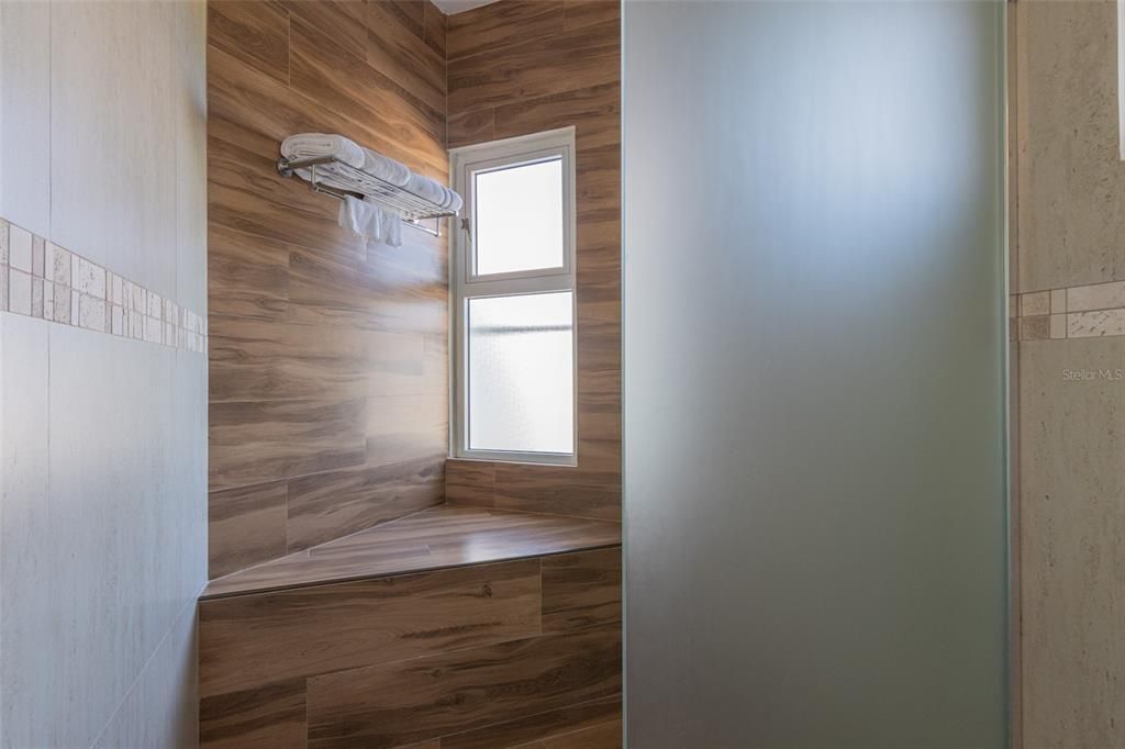 For Sale: $745,000 (3 beds, 3 baths, 1723 Square Feet)