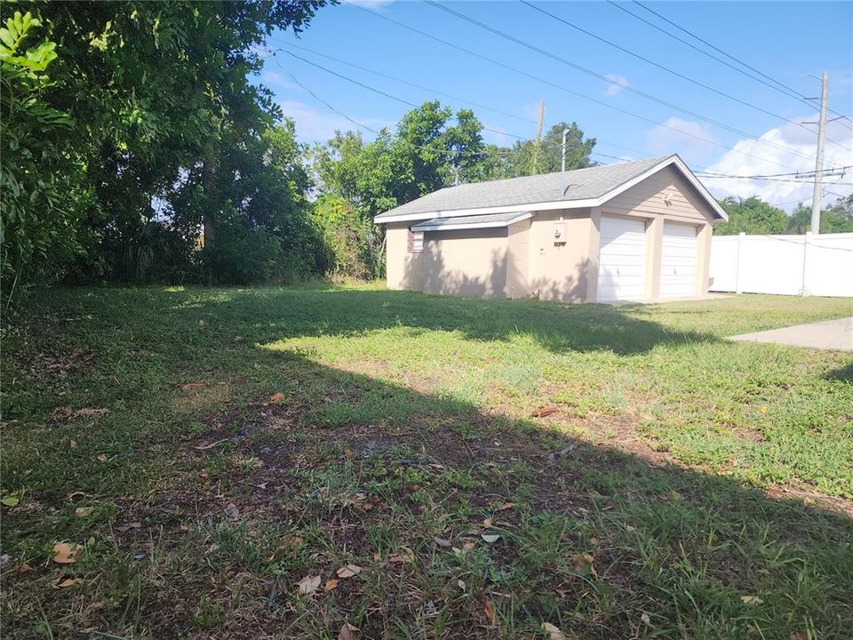 Active With Contract: $350,000 (4 beds, 2 baths, 1152 Square Feet)