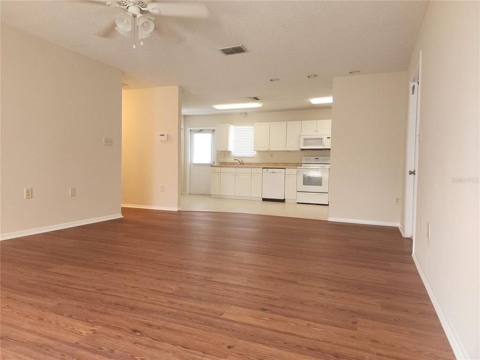 Active With Contract: $350,000 (4 beds, 2 baths, 1152 Square Feet)