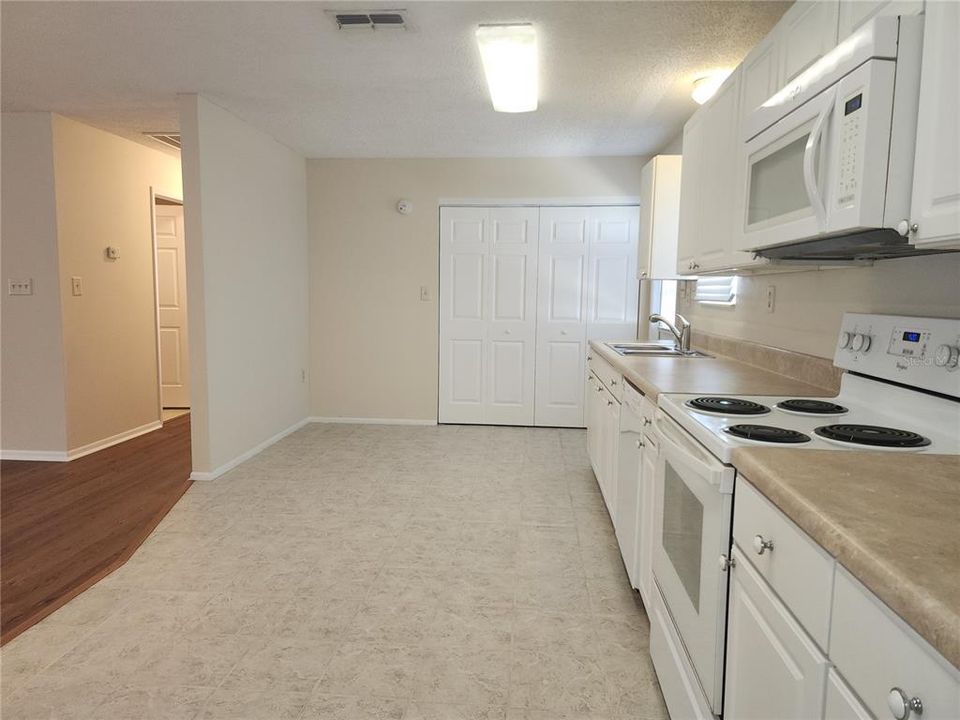 Active With Contract: $350,000 (4 beds, 2 baths, 1152 Square Feet)