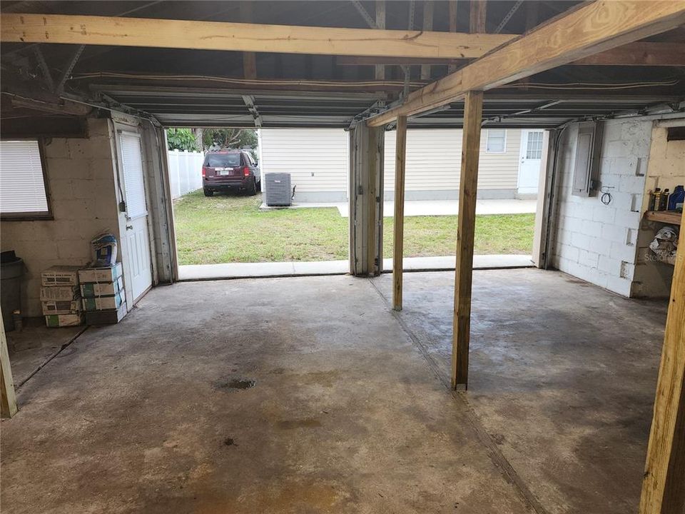 Active With Contract: $350,000 (4 beds, 2 baths, 1152 Square Feet)