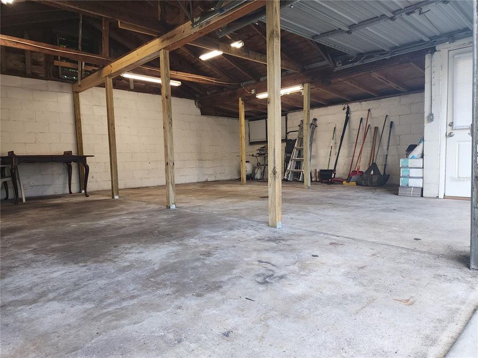 Active With Contract: $350,000 (4 beds, 2 baths, 1152 Square Feet)