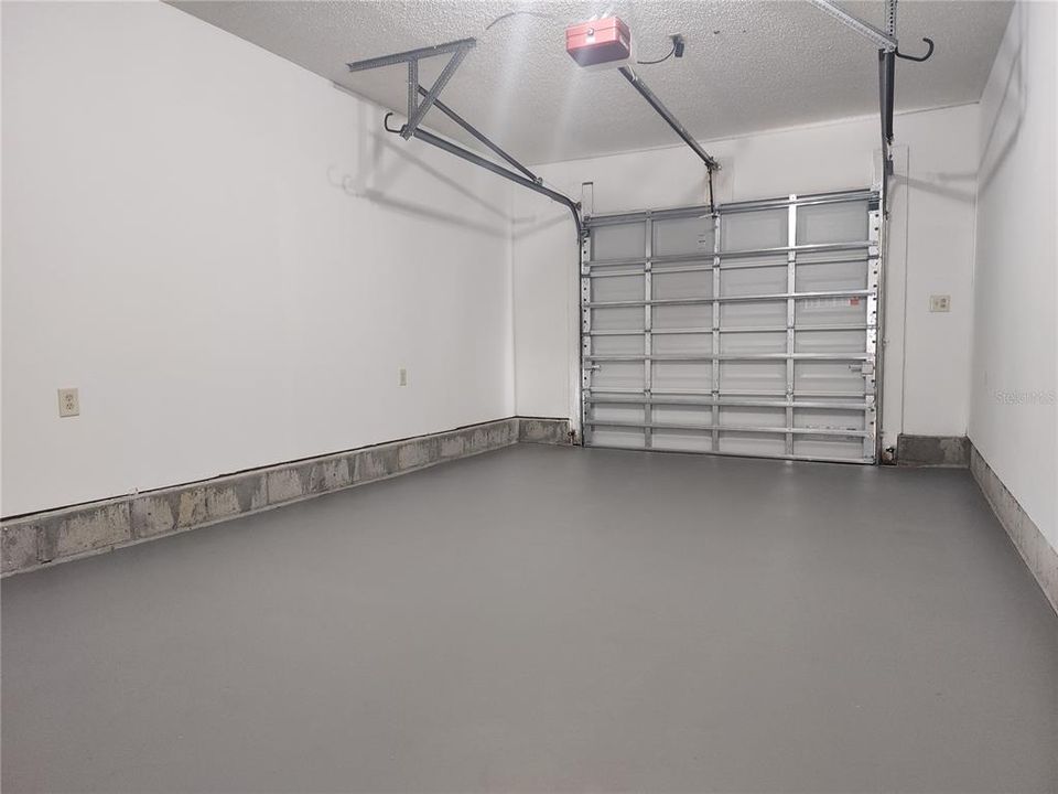 Active With Contract: $350,000 (4 beds, 2 baths, 1152 Square Feet)