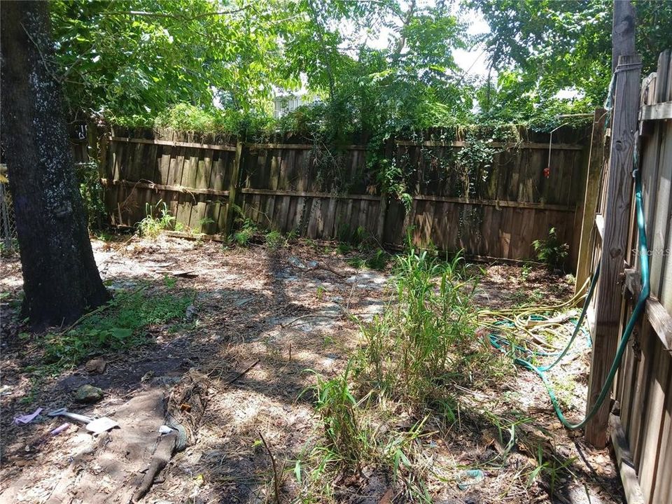 For Sale: $77,000 (3 beds, 1 baths, 1036 Square Feet)