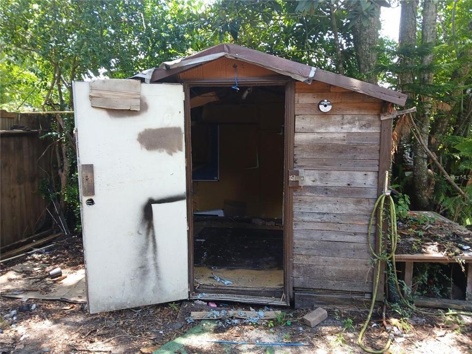 For Sale: $77,000 (3 beds, 1 baths, 1036 Square Feet)