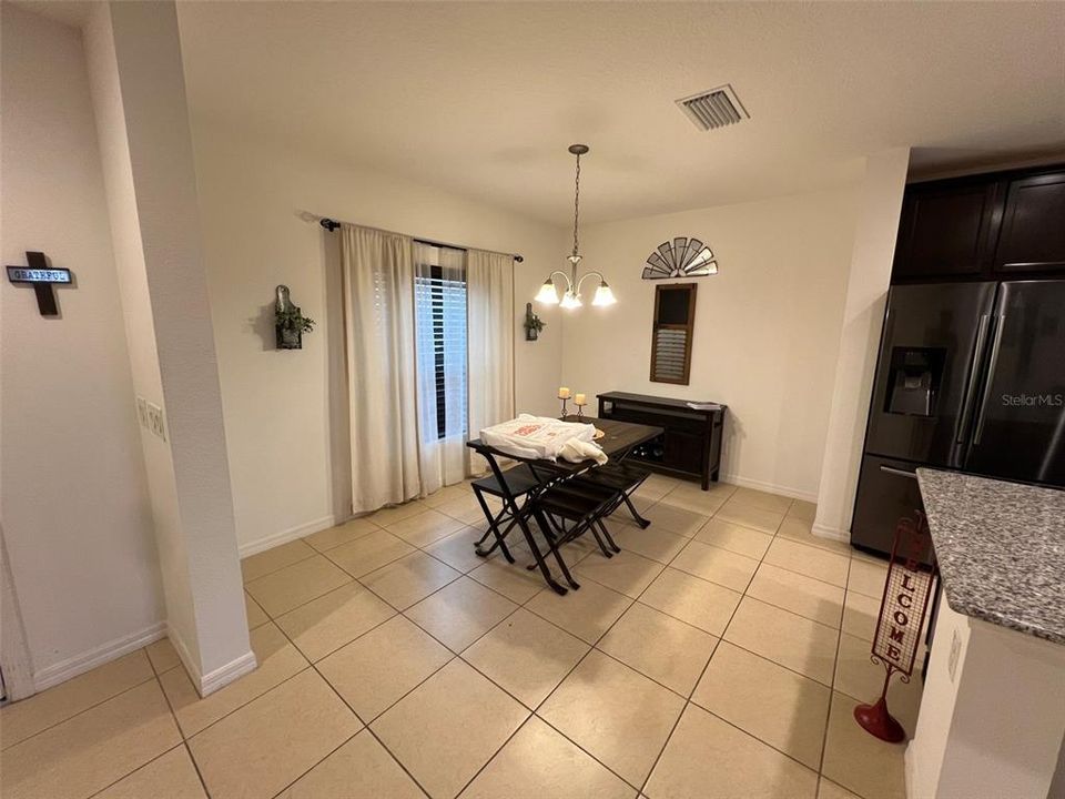 En Renta: $1,600 (3 camas, 2 baños, 1606 Pies cuadrados)