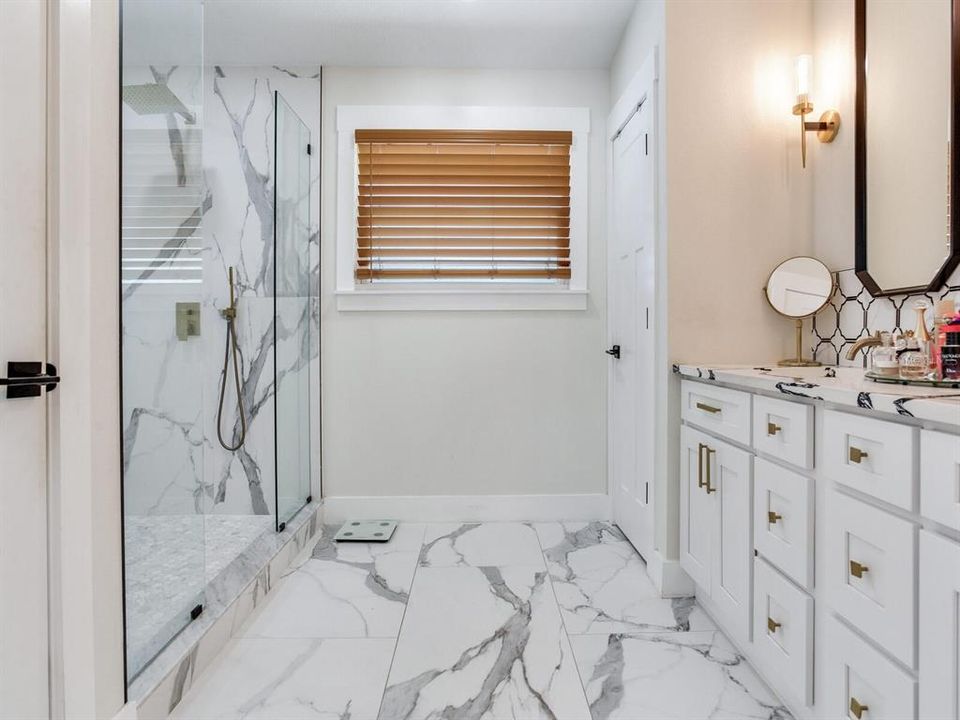 合同活跃: $579,000 (3 贝兹, 2 浴室, 1504 平方英尺)