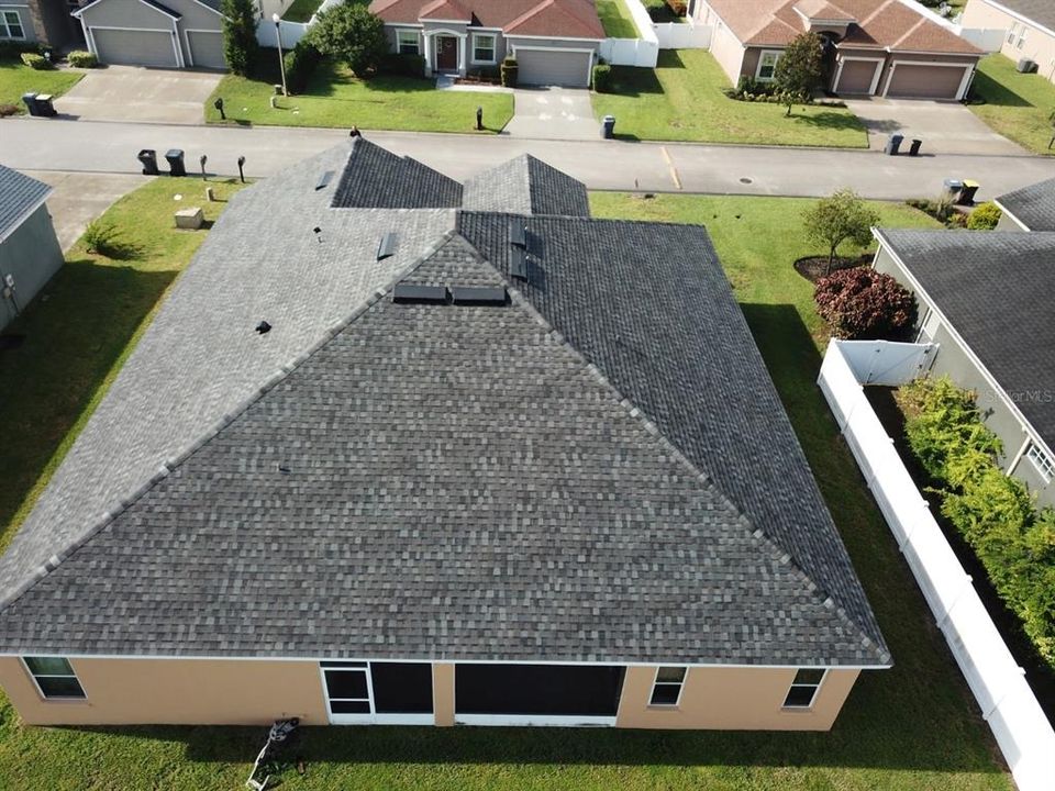 For Sale: $529,000 (5 beds, 3 baths, 2494 Square Feet)