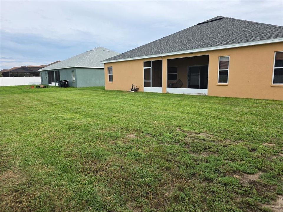 For Sale: $529,000 (5 beds, 3 baths, 2494 Square Feet)