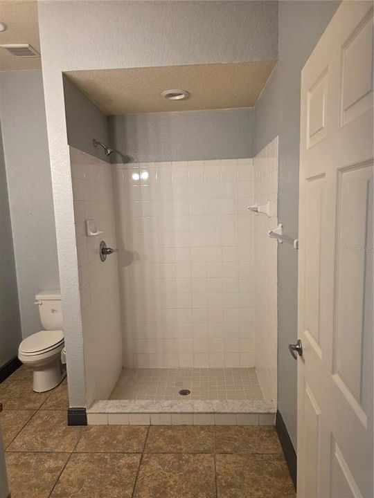 For Sale: $529,000 (5 beds, 3 baths, 2494 Square Feet)