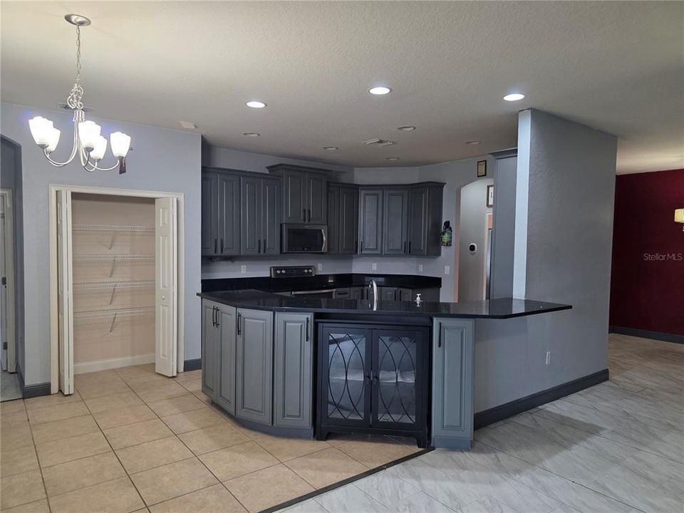 For Sale: $529,000 (5 beds, 3 baths, 2494 Square Feet)