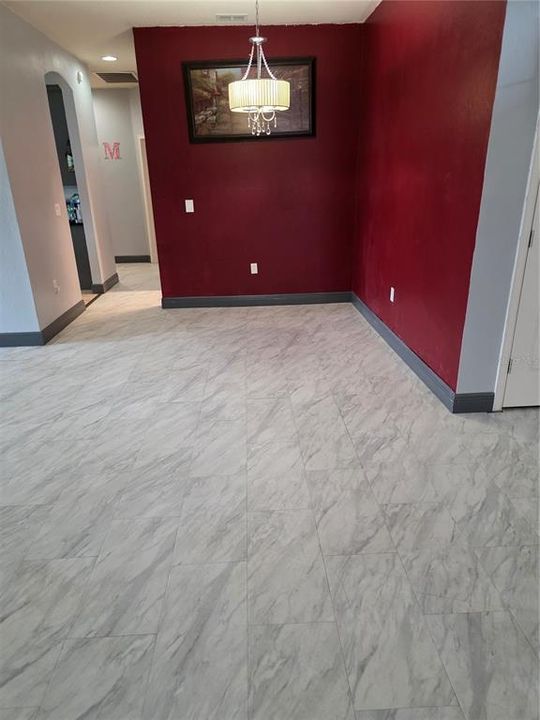 For Sale: $529,000 (5 beds, 3 baths, 2494 Square Feet)