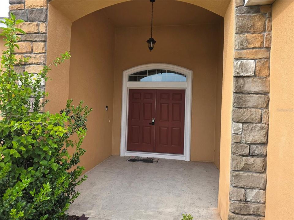 For Sale: $529,000 (5 beds, 3 baths, 2494 Square Feet)