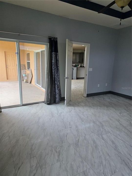 For Sale: $529,000 (5 beds, 3 baths, 2494 Square Feet)