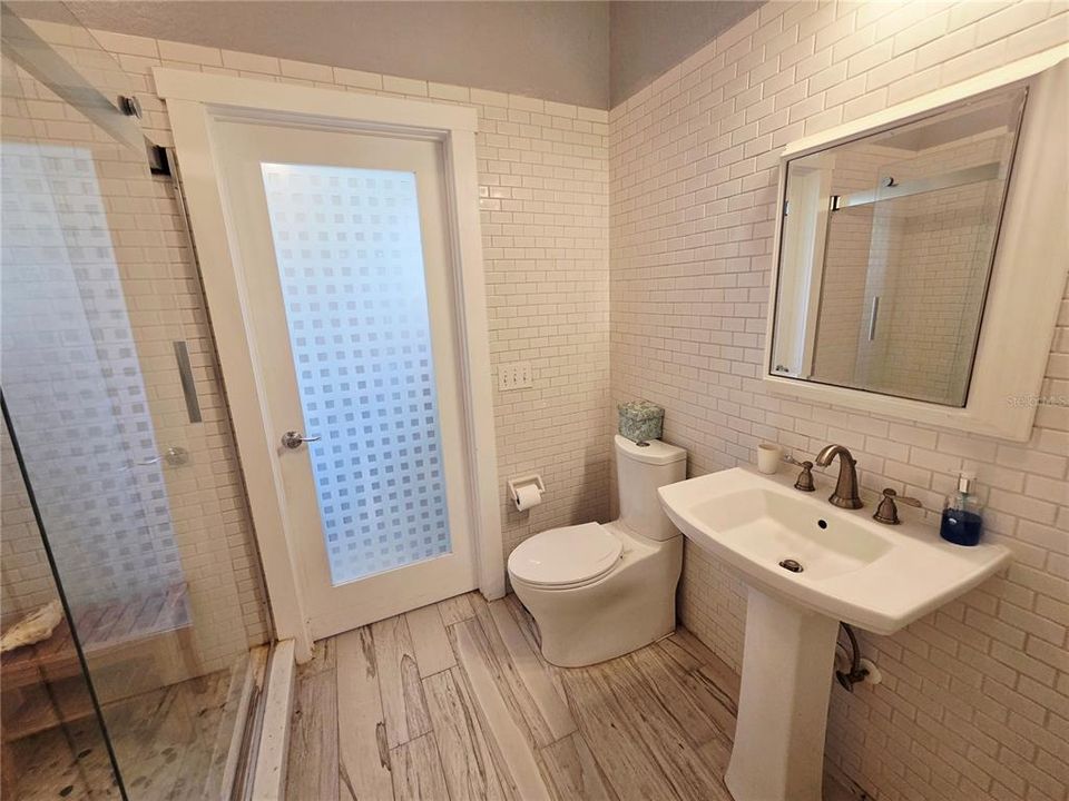 En Venta: $1,199,000 (5 camas, 5 baños, 4610 Pies cuadrados)