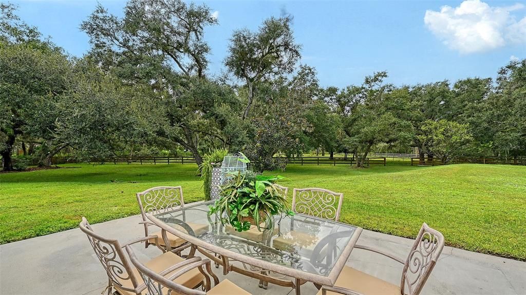 En Venta: $1,199,000 (5 camas, 5 baños, 4610 Pies cuadrados)