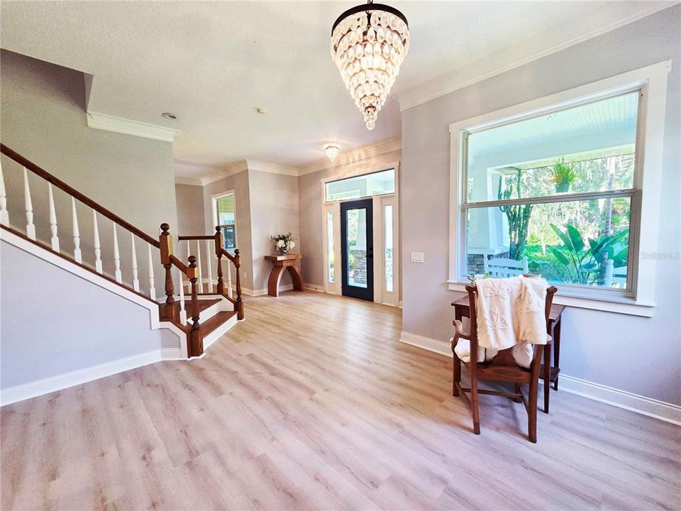 En Venta: $1,199,000 (5 camas, 5 baños, 4610 Pies cuadrados)