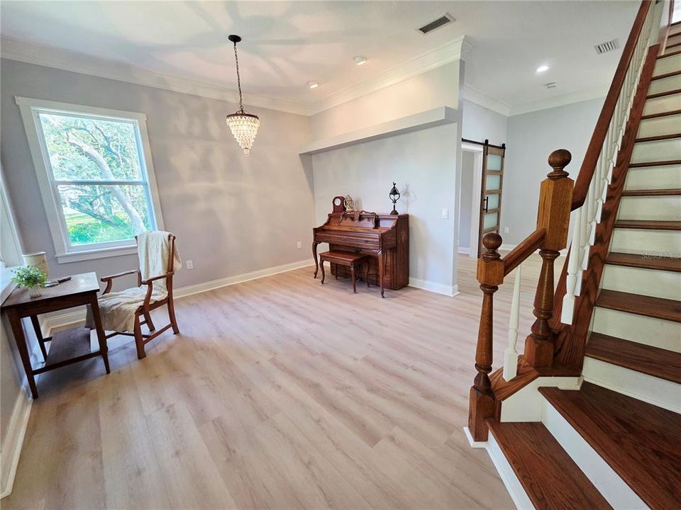 En Venta: $1,199,000 (5 camas, 5 baños, 4610 Pies cuadrados)