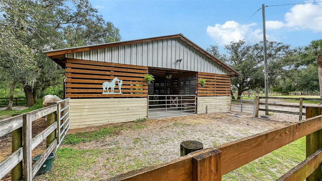 En Venta: $1,199,000 (5 camas, 5 baños, 4610 Pies cuadrados)