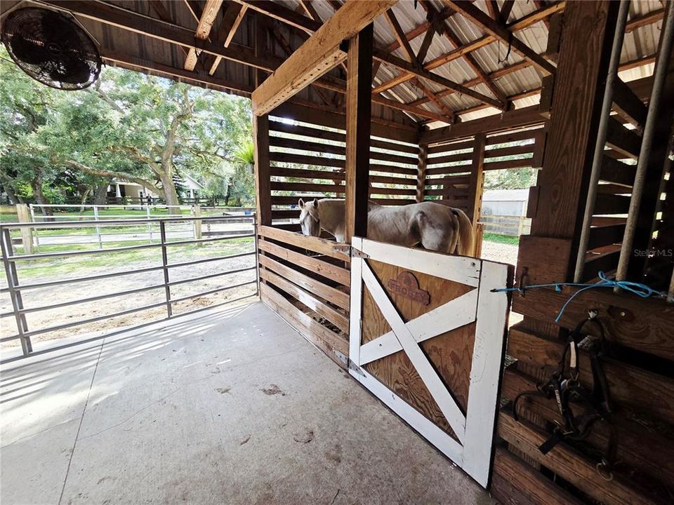 En Venta: $1,199,000 (5 camas, 5 baños, 4610 Pies cuadrados)