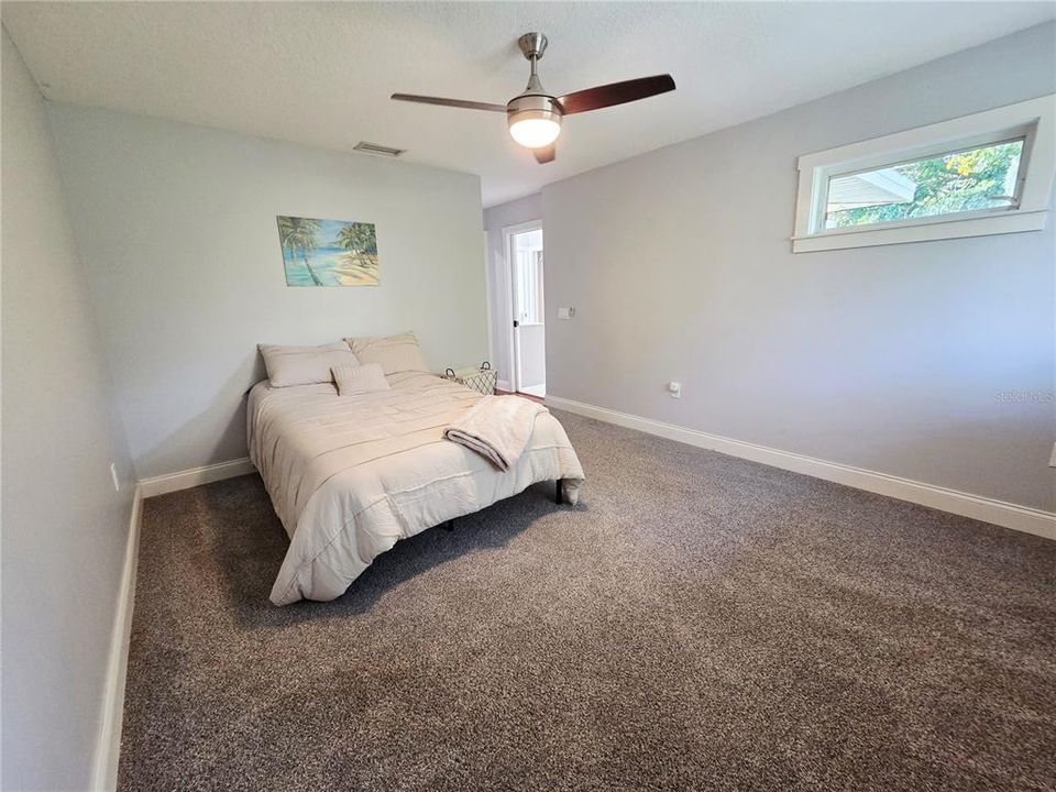 En Venta: $1,199,000 (5 camas, 5 baños, 4610 Pies cuadrados)