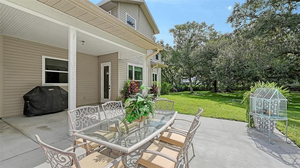 En Venta: $1,199,000 (5 camas, 5 baños, 4610 Pies cuadrados)