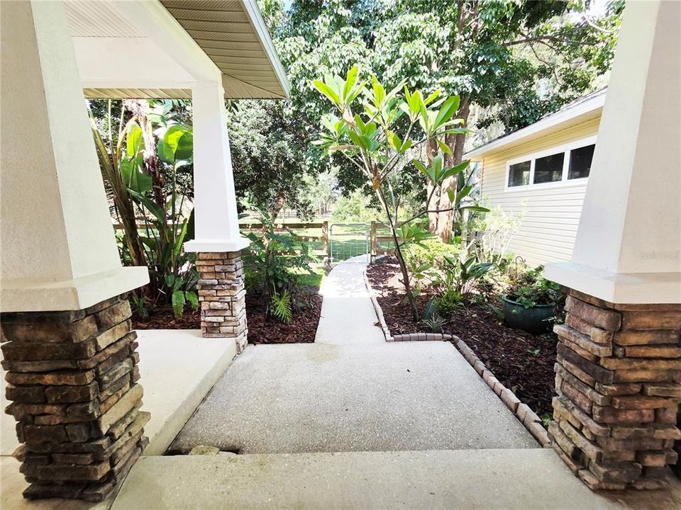 En Venta: $1,199,000 (5 camas, 5 baños, 4610 Pies cuadrados)