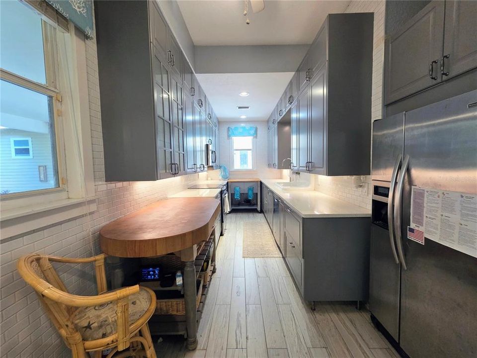 En Venta: $1,199,000 (5 camas, 5 baños, 4610 Pies cuadrados)