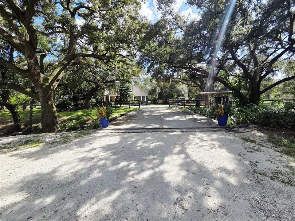 En Venta: $1,199,000 (5 camas, 5 baños, 4610 Pies cuadrados)