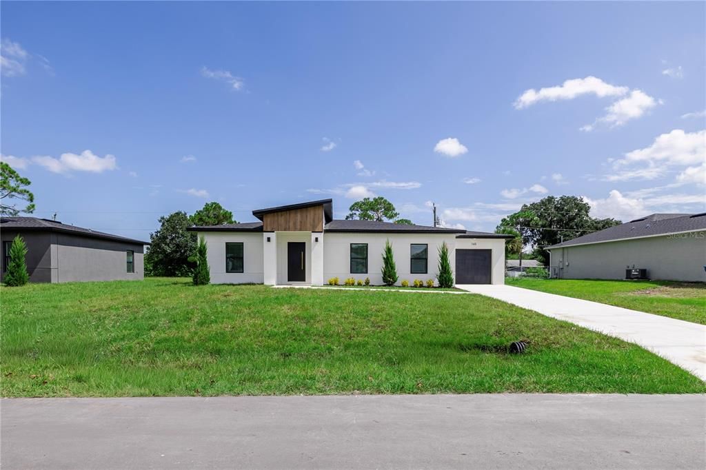 For Sale: $294,900 (3 beds, 2 baths, 1250 Square Feet)