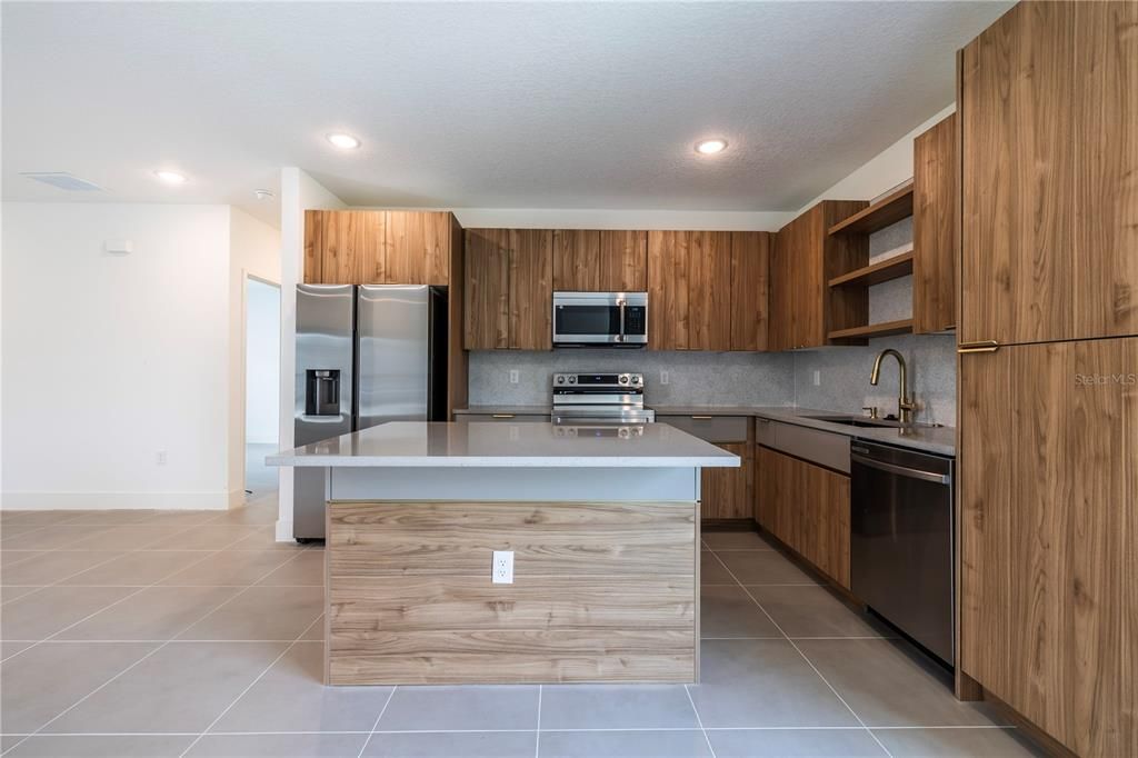 For Sale: $294,900 (3 beds, 2 baths, 1250 Square Feet)