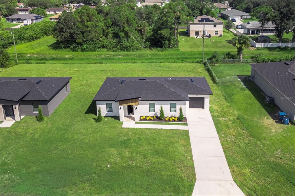 For Sale: $294,900 (3 beds, 2 baths, 1250 Square Feet)