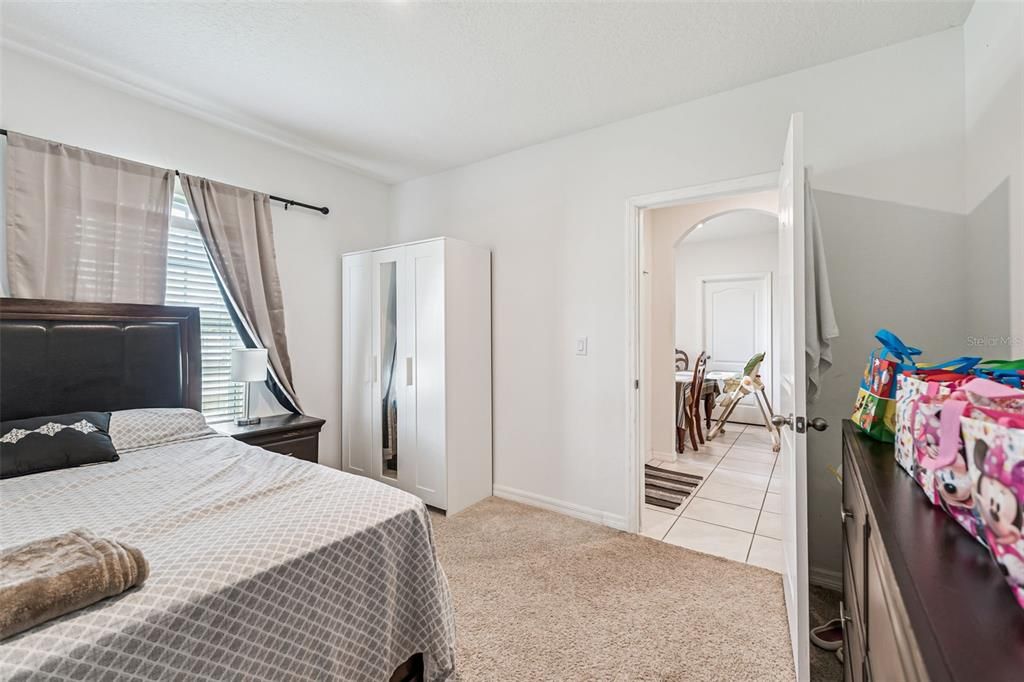 Active With Contract: $329,998 (3 beds, 2 baths, 1532 Square Feet)