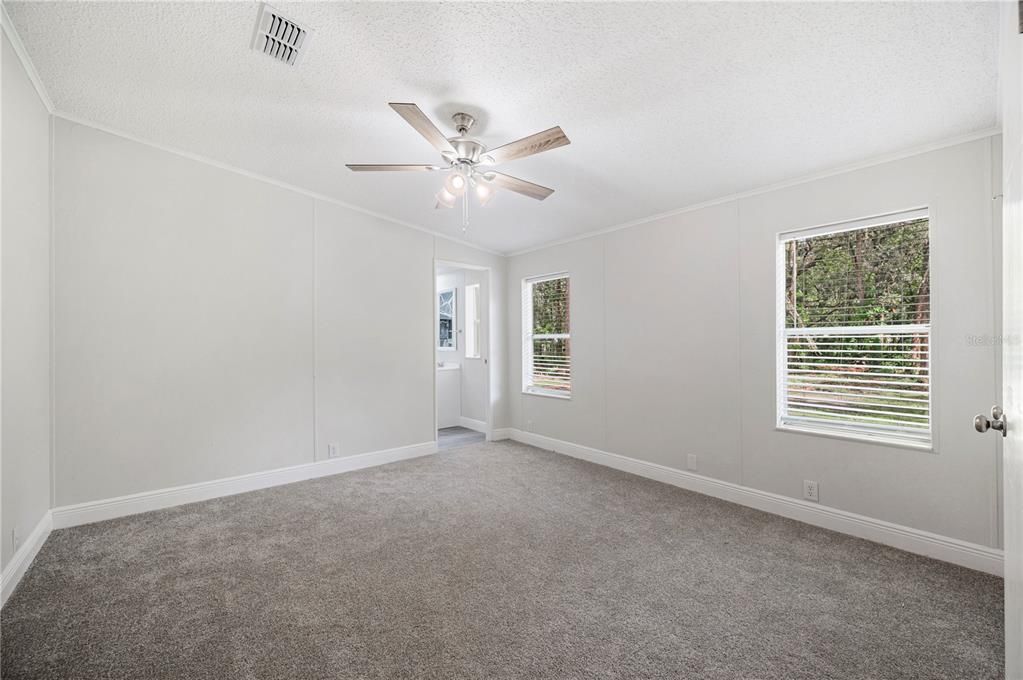 For Sale: $259,000 (4 beds, 2 baths, 1620 Square Feet)