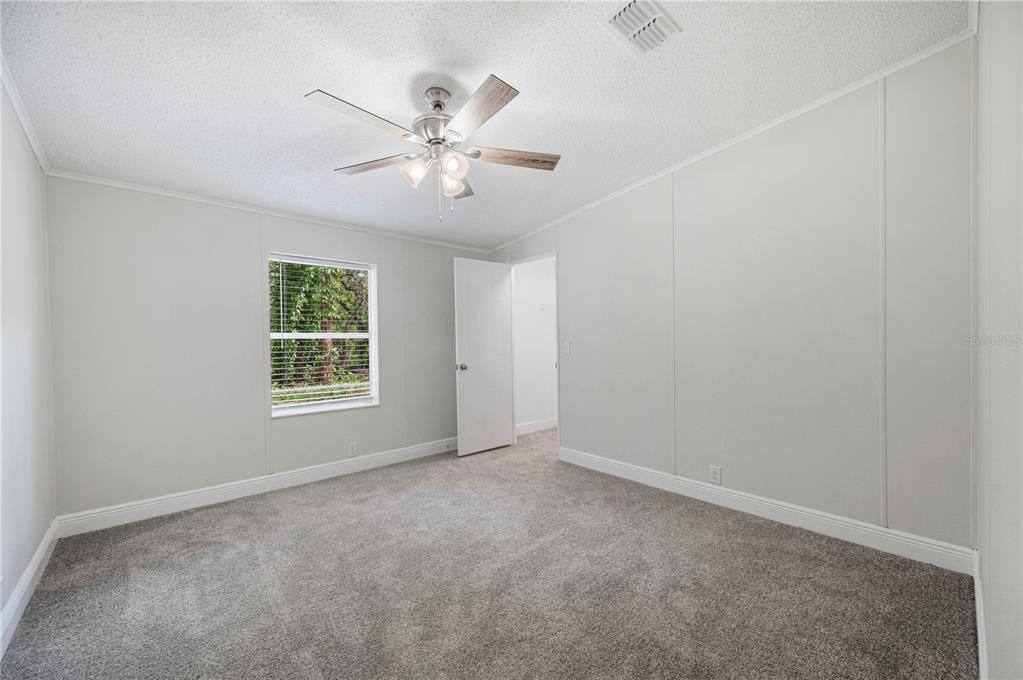 For Sale: $259,000 (4 beds, 2 baths, 1620 Square Feet)